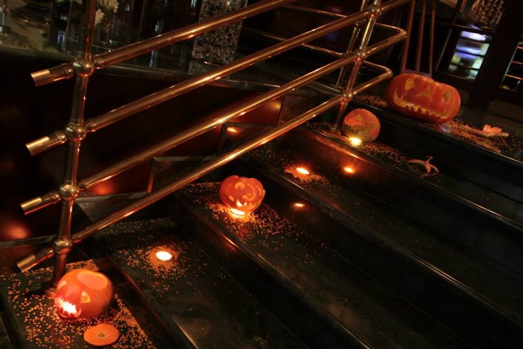 Halloween at Titanic Piano Bar